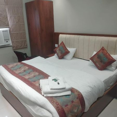 Vishwanath Inn Varanasi Exterior photo