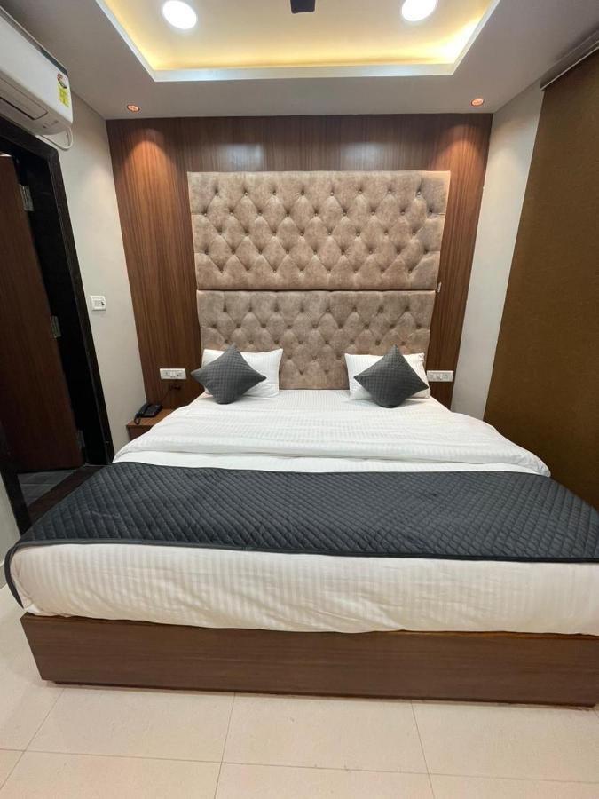 Vishwanath Inn Varanasi Exterior photo