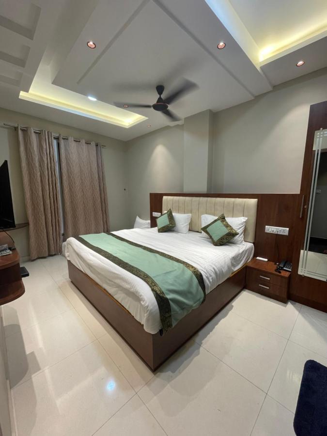 Vishwanath Inn Varanasi Exterior photo
